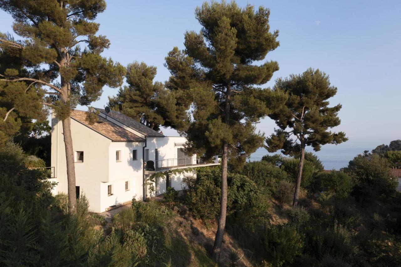 456 Chemin De La Pinede Apartment Menton Luaran gambar